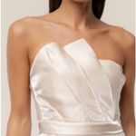 JLUXLABEL CHAMPAGNE GALA PLEATED TOP XL Color: Champagne
BNWT Photo 4