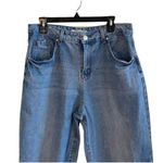 Blue Savvy  High Rise Mom Jeans Light Wash Distressed Size 11/30 Juniors Photo 3