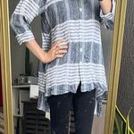 Habitat [] Gray and White Linen Button Down- Size small Photo 0