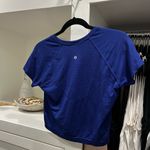 lululemon swiftly cropped t shirt size 6 in larkspur blue Photo 2