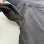 Lululemon  NWT‎ Reveal Crop 15" Leggings Women’s Size 6 Black Activewear Photo 4