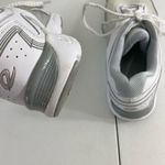 Easy Spirit EUC women’s ES Ignite e360 white gray tie sneakers shoes size 7.5 Photo 7