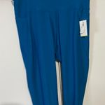 Old Navy Plus Size Activewear Photo 4