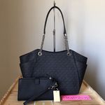 Michael Kors Set Photo 1