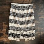 Banana Republic Women’s Skirt Size 6 Black White Embroidered Eyelet Pencil Photo 2