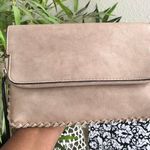 Tan beige cream clutch bag with a magnetic closure Photo 0