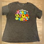 ⭐️Women’s gray Welcome back to school short sleeve graphic tee Size L Photo 0