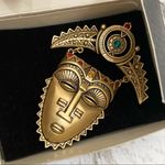 Vintage AVON African Tribal Mask Face Rhinestones Brooch Photo 11