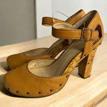 Calvin Klein  VENTURE Women's‎ Strappy Tan Leather Studded High Heel Shoes 8 M Photo 0