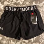 Under Armour Shorts Photo 0