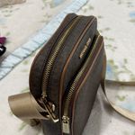 Michael Kors Jet set travel flight Crossbody bag Photo 9