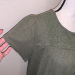 Ella Moss  green lace keyhole short sleeve top Photo 4