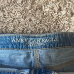 American Eagle Light Wash Distressed Tomgirl Shortie Jean Short Size 4 Blue Photo 2