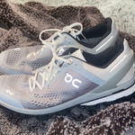 Onclouds Size 9.5 Photo 0