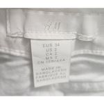 H&M  White Distressed Jeans Ripped Knee‎ Casual Denim Pants Size 2 Photo 2