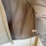 Croft & Barrow  light gray vest size medium Photo 8