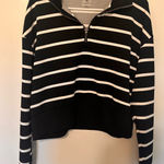 Danskin Cropped quarter zip  Photo 0