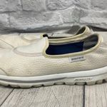 Skechers go walk slip on comfort shoes white color women size 7.5 Photo 0