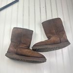 UGG  Classic Short 2 Chocolate Women’s Boots size 9 Photo 3