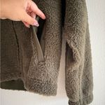 FIGS NWT On-Shift High Pile Fleece Bomber Jacket Spruce Photo 9