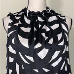 Worthington  small black white geometric sleeveless button back sleeveless blouse Photo 4