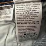 Levi's Original Fit High Rise Women's Shorts 27 Photo 3