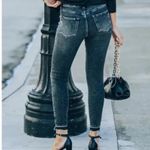 VICI NWT Diane High Waisted Frayed Ankle Skinny Jeans Photo 3