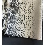 Noli Luxe Gray & Black Snake Athletic 3/4 Length Leggings Size Small Photo 7