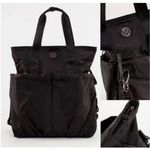 Lululemon  Flow & Go Tote Bag Black Yoga Gym Travel Pockets Large Capacity Photo 6