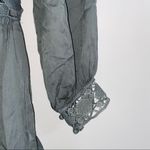 Selfie Leslie - sage green romper Photo 4