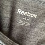 Reebok Grey Short Sleeve Athletic Top Women's Small Photo 4