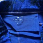 Athleta Womens Cairo Bare to Run Knickerā Capri Crop Legging Purple Size Small Photo 4