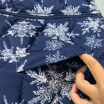 Lands' End  Women's Navy Snowflakes Graphics Down Filled Vest Size S Photo 3