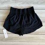 CRZ Yoga  Athletic Shorts Black Large NWT Photo 4