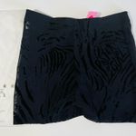 Poster Girl  Knockout Short in Zebra Black - Small Photo 0