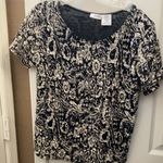 East 5th FINAL MARKDOWN Ladies  top (L) Photo 0