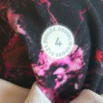 Lululemon Swift Speed High-Rise Tight 28"
Fluoro Floral Multi Size 4 Photo 7