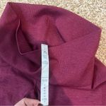 Lululemon Seamlessly Street Crop Leggings Burgundy Red Ombré Stretch Size 4 Photo 9