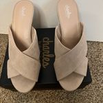 Charles David  nude wedges Photo 3