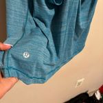 Lululemon Twist & Toil Tank Heathered Teal Blue / Sun Dazed Multi Blue- Size 8 Photo 3