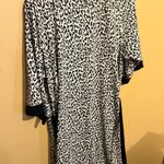 Jessica Simpson  medium animal print robe Photo 8