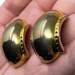 Carol Dauplaise Vintage Signed Dauplaise Gold Tone Clip On Statement Earrings Retro Classy Photo 2