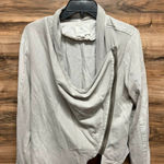 Others Follow  large jacket Photo 0