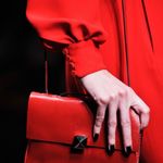 Valentino Garavani Valentino Rockstud women’s black leather shoulder bag Photo 17