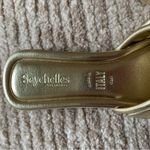 Seychelles  Shades of Cool Flat Sandal Gold NWT Size 7.5 Photo 2