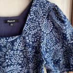 Madewell  Poplin Puff-Sleeve Tiered Babydoll Dress in Paisley Garden Photo 7