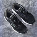 Saucony  Cohesion 15 Black Green Women’s Running Shoes Size 8.5 Athletic Versarun Photo 3