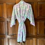L A Intimates Flimsy Floral Satiny Short Kimono Robe Vintage Belted Size Large Green Photo 1