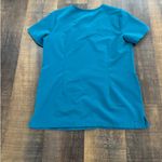 FIGS Pacific Blue Casma Three-Pocket Scrub Top Size Small Photo 5