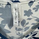 Acting Pro Navy and White Floral Knit V Neck Short Sleeve Dress by Size 1X Photo 2